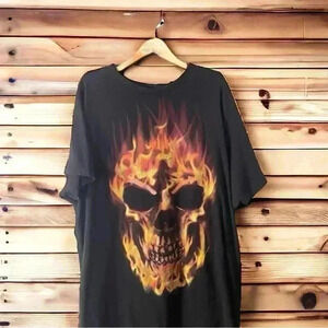 Way to Celebrate Men's & Big Men's Flaming Skull Halloween Graphic Black T-Shirt